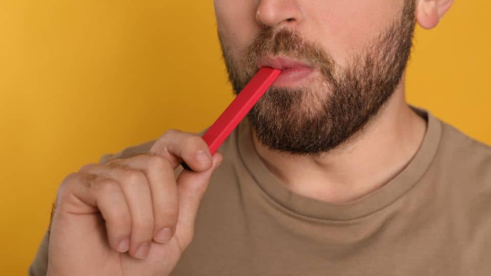 מה ההבדל בין סיגריה אלקטרונית חד פעמית לסיגריה אלקטרונית רב פעמית?